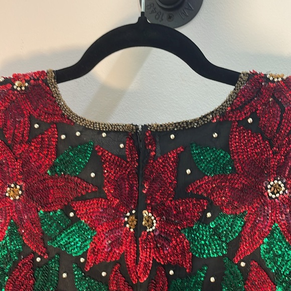GORGEOUS Vintage Laurence Kazar formal sequined and beaded top. - Picture 8 of 9